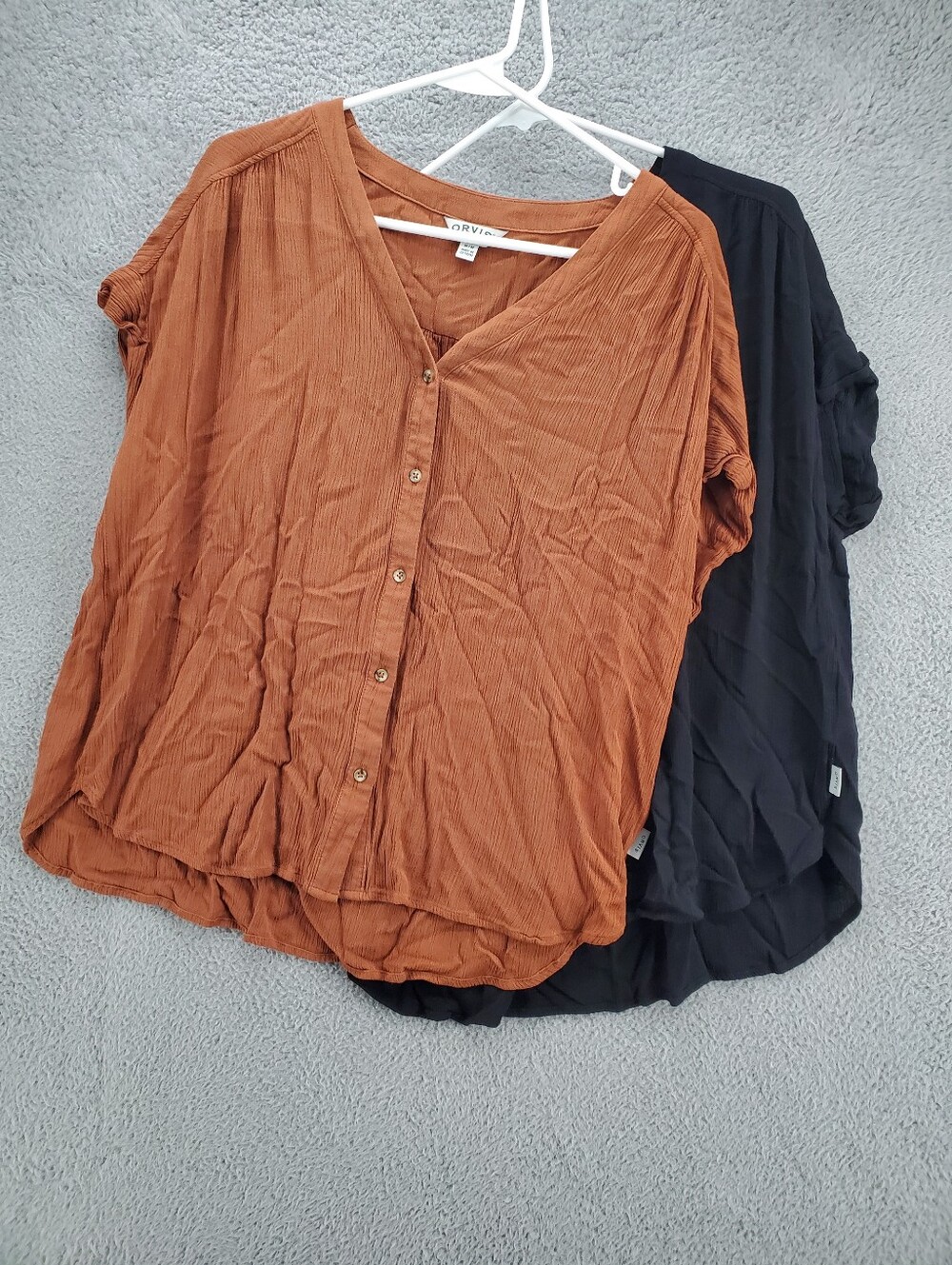 Orvis Button Front Blouse Shirt Womens Medium Short Sleeve (Lot Of 2) Rust Black